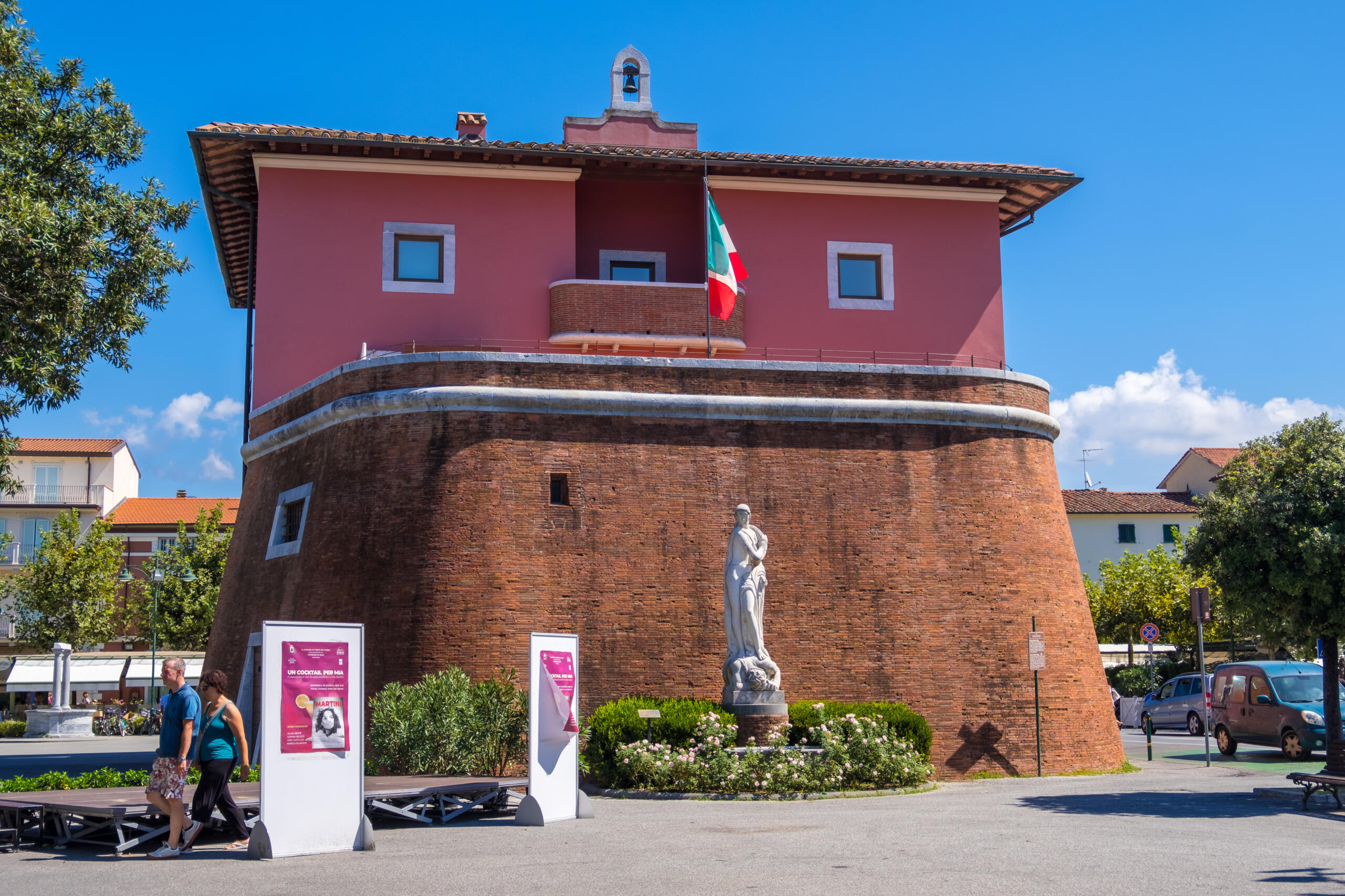 Cosa fare in zona gialla: a passeggio per Forte dei Marmi