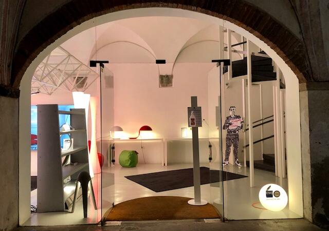 Un concerto lirico in uno show room