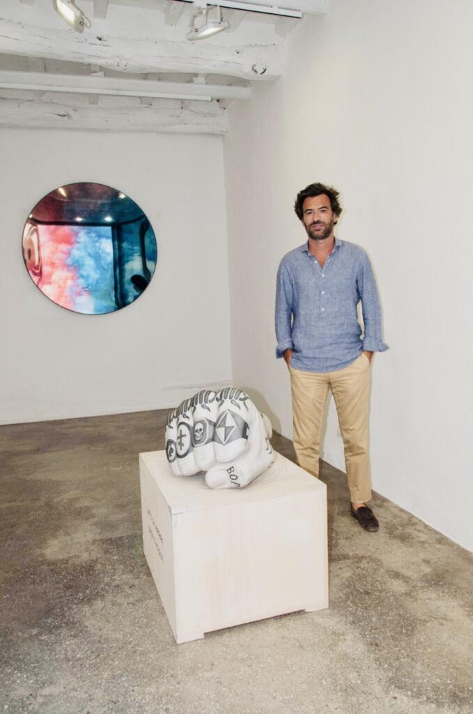 Le nuove mostre nelle gallerie di Pietrasanta - La signora del bello